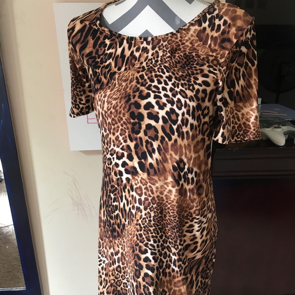 honey and lace auburn dress